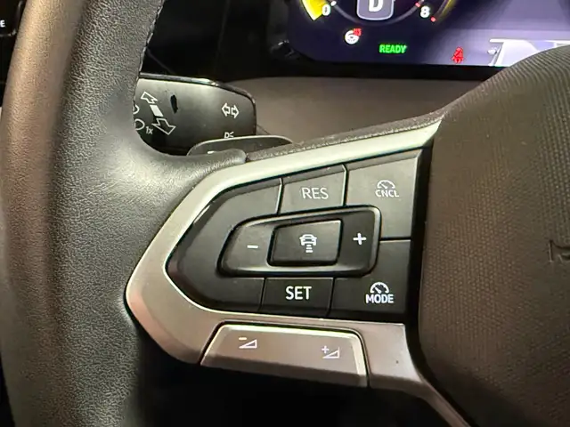 Volkswagen Golf view 29