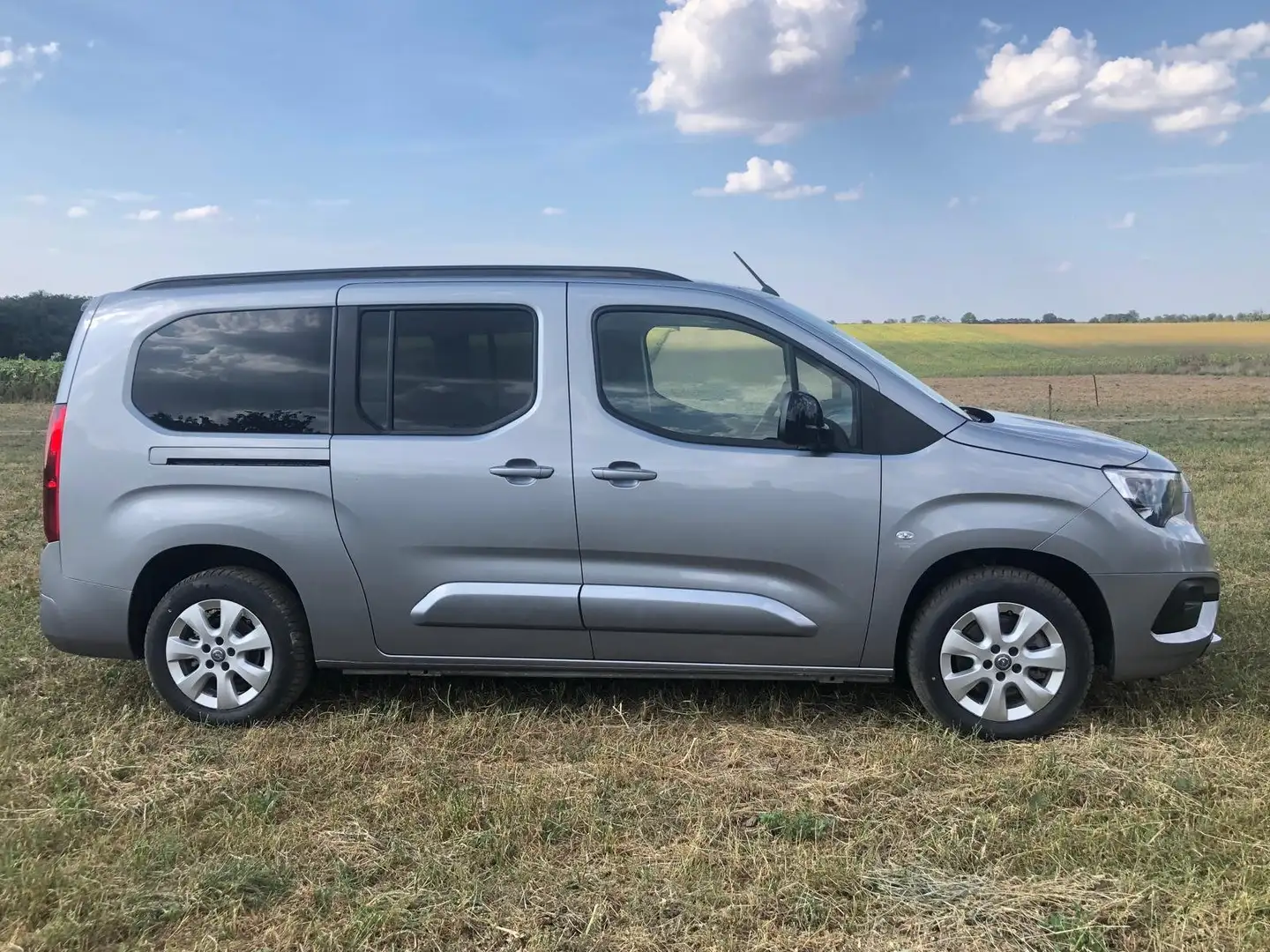 Opel Combo-e Life Combo e-Life XL Ultimate Срібний - 1