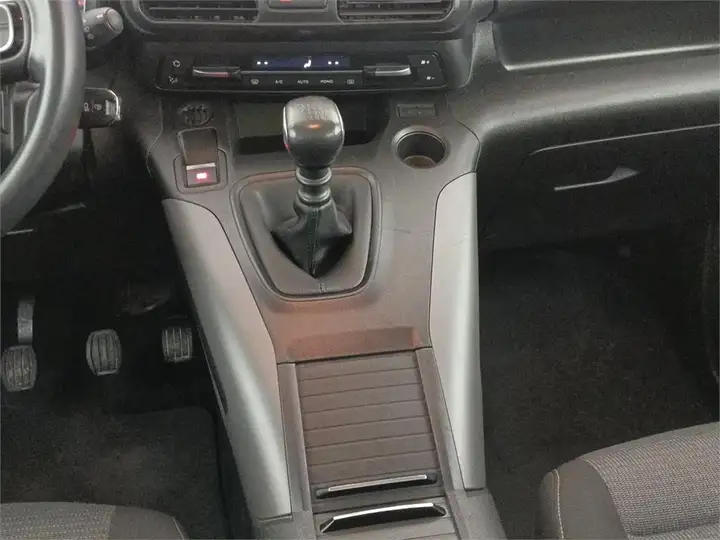 Toyota Proace 2022, foto 20
