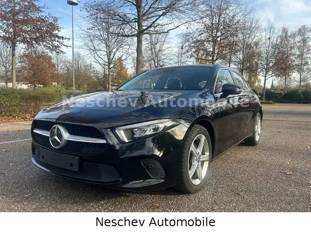 Mercedes-Benz A 180 Progressive Leder/MBUX/LED/PTS/8xAlu/1.Hd