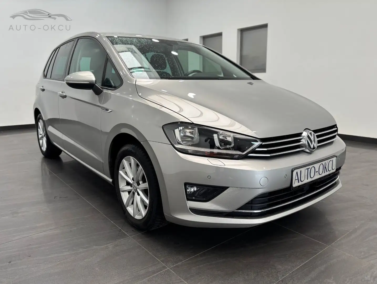 Volkswagen Golf Sportsvan Lounge 1.6 TDI KLIMA/AHK/PDC/NAVI Silber - 2