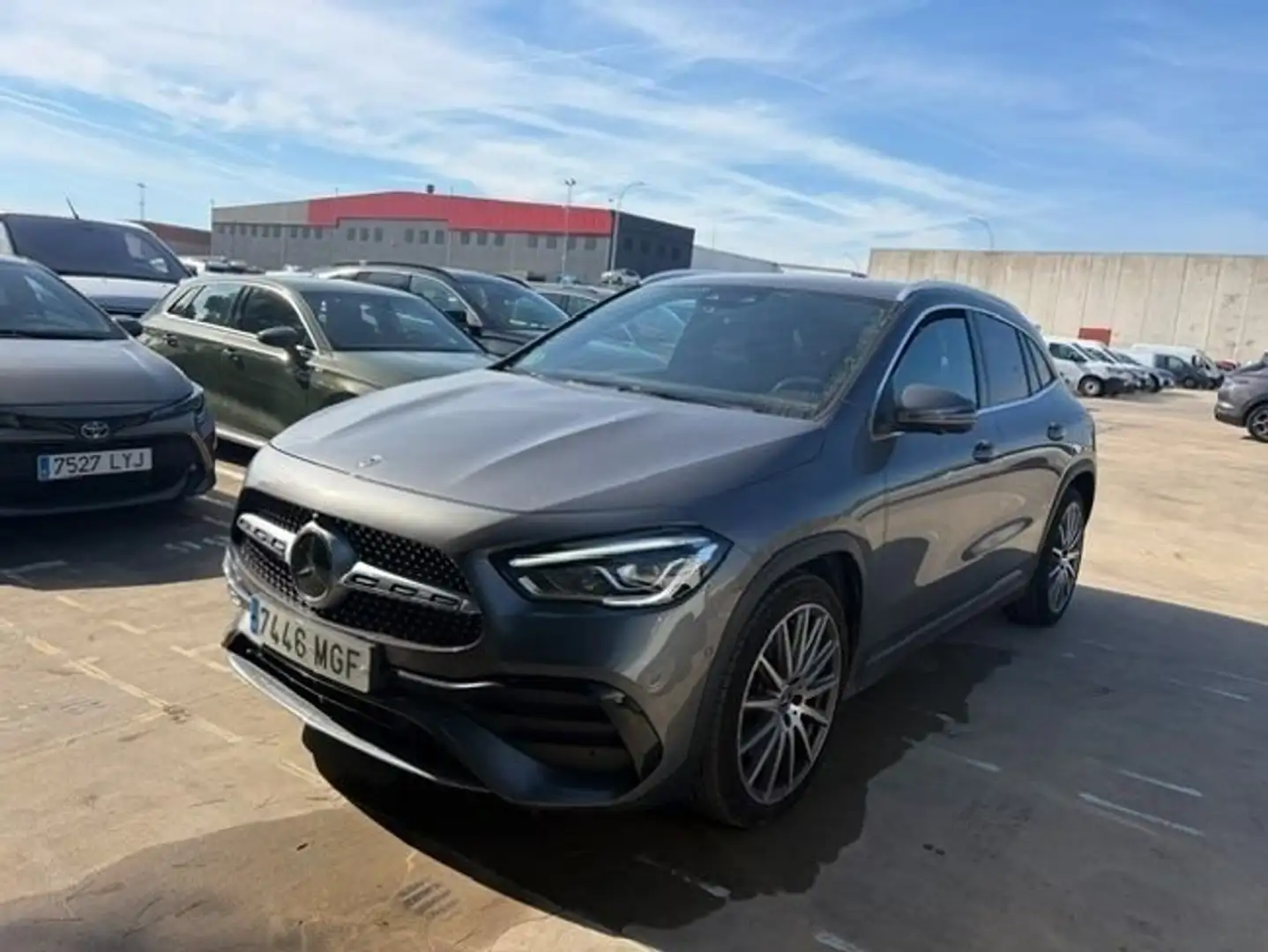 Mercedes-Benz GLA 250 4Matic 8G-DCT Gris - 1