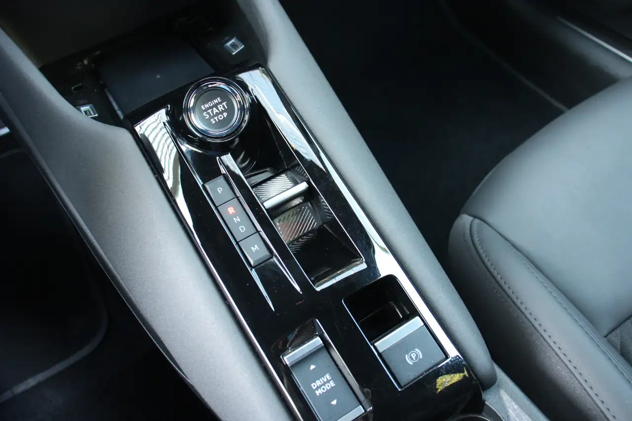 Alfa Romeo Junior 2025 — фото 10