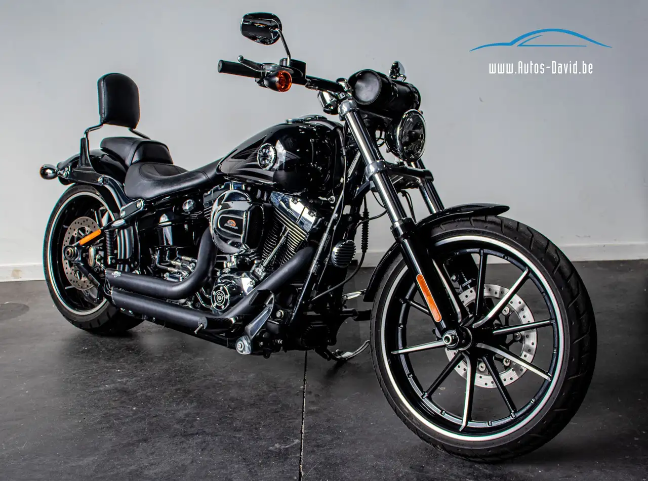 Harley-Davidson Breakout
