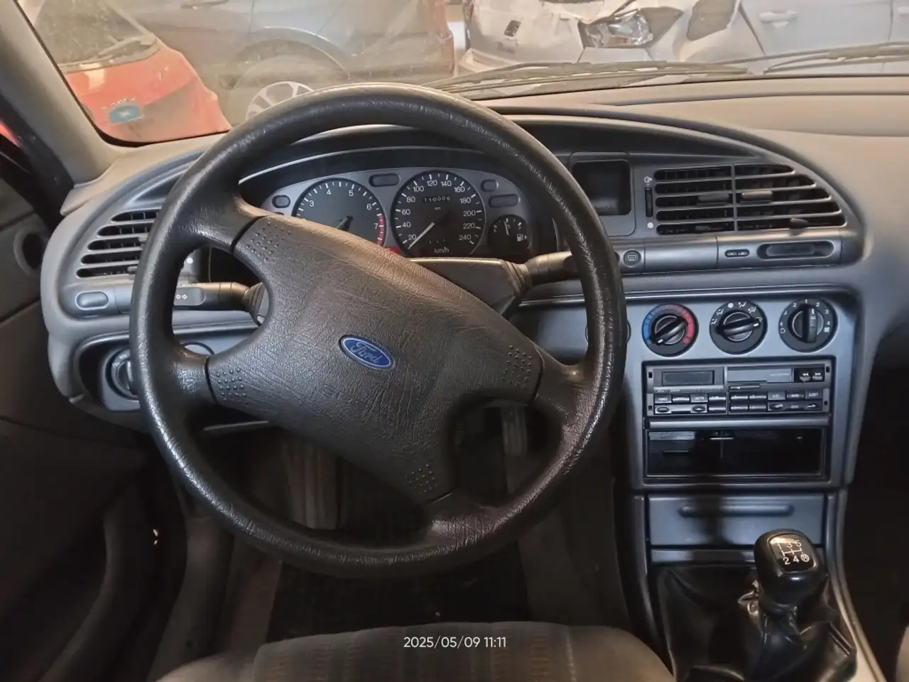 Ford Mondeo 1.8i 16v CLX, foto 10