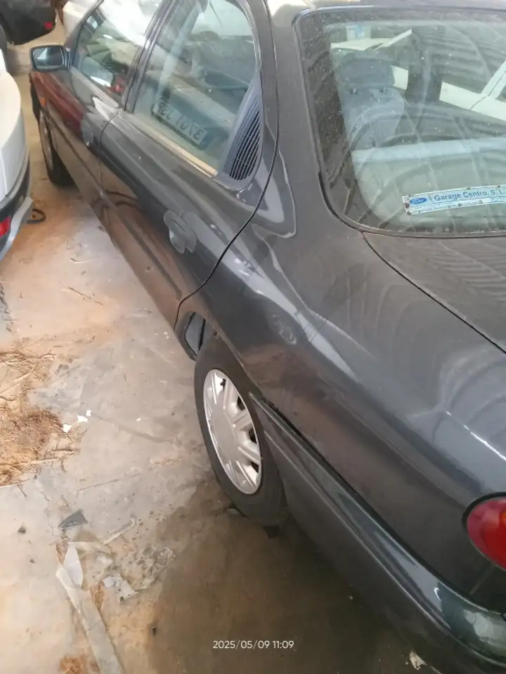 Ford Mondeo 1.8i 16v CLX, foto 5