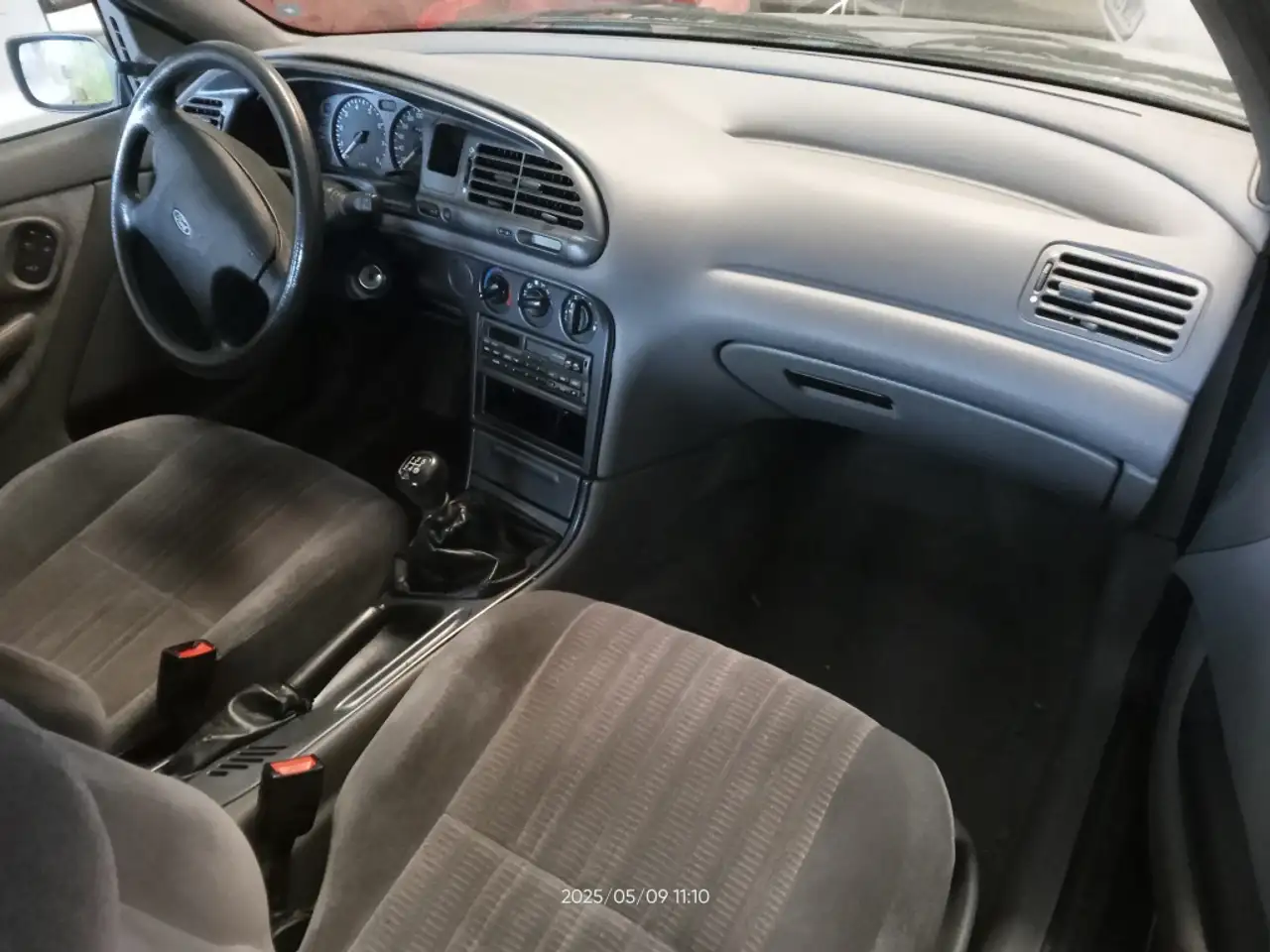 Ford Mondeo 1.8i 16v CLX, foto 8