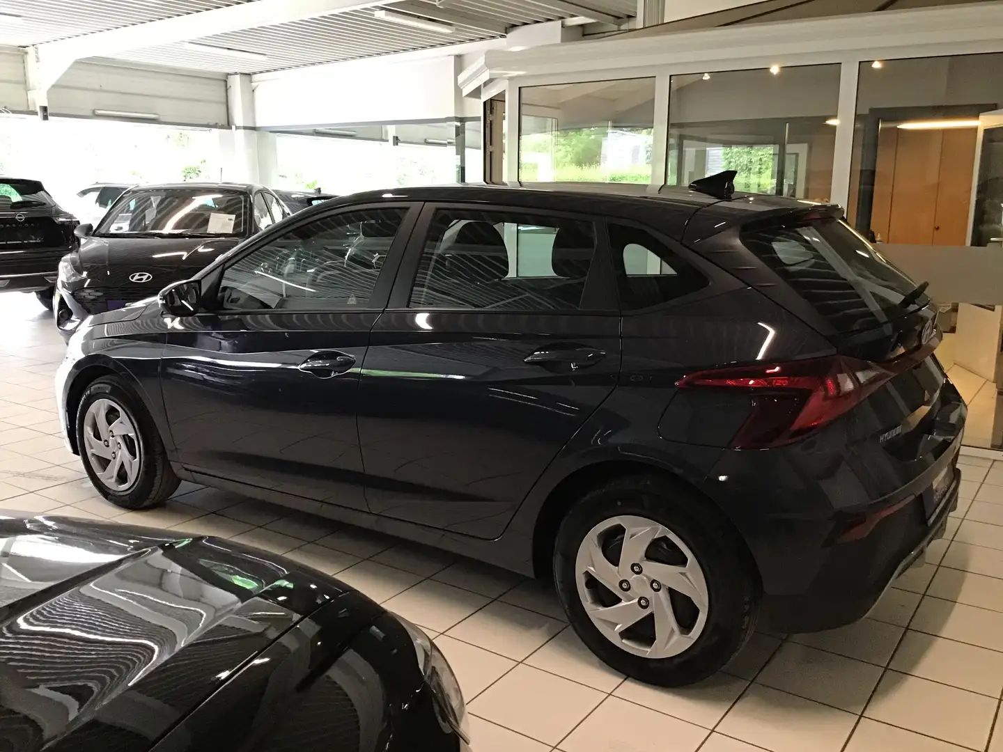 Hyundai i20 1.2i Comfort WORDT VERWACHT NIEUW 16KM CAMERA DAB Grigio - 2