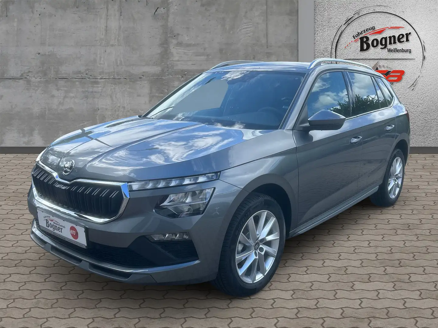 Skoda Kamiq 1.5 TSI 130 Jahre Edition DSG AHK Kam Gris - 1