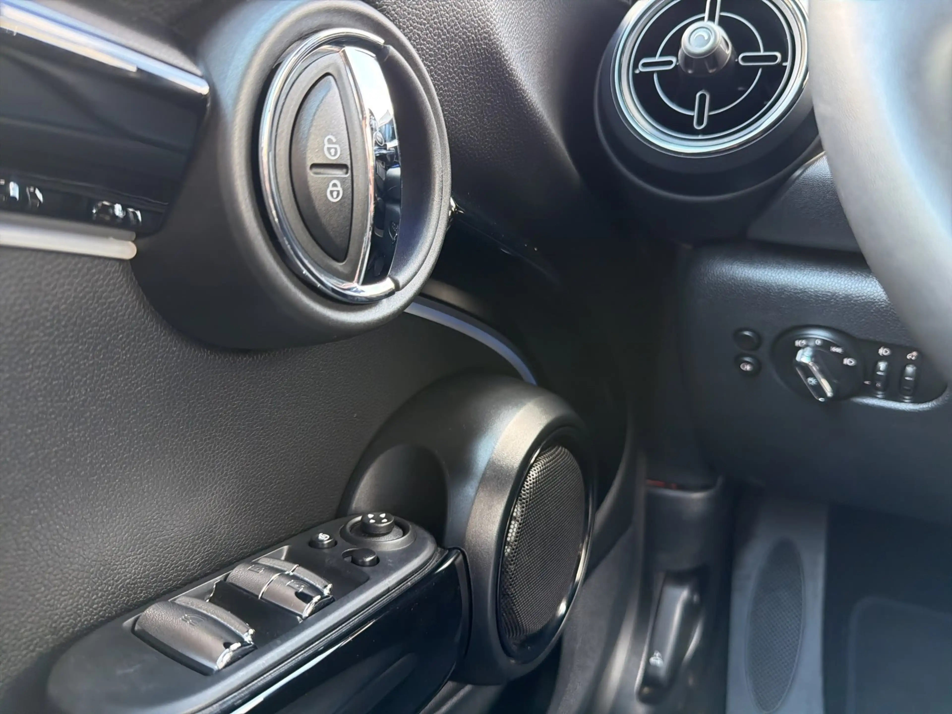 MINI Cooper S Cabrio Cooper S Cabrio HEAD-UP RFK HIFI LENKRADHZ LED — photo 16