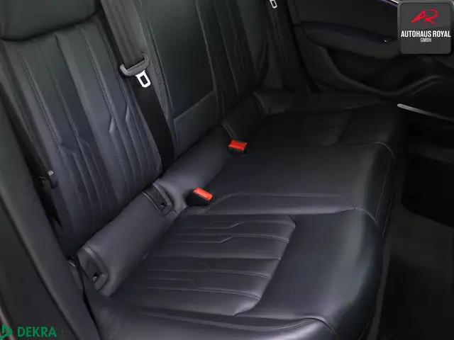 Audi A6 view 13