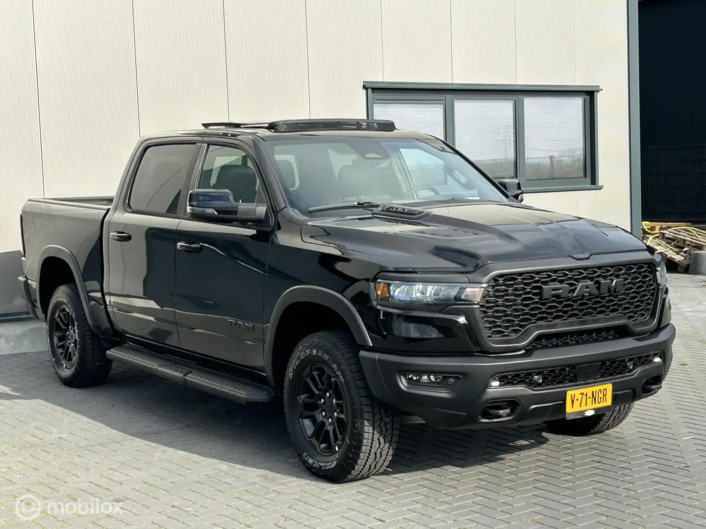 Dodge RAM 1500 Rebel Hurricane 3.0 L6 420 pk BPM VRIJ Nero - 2