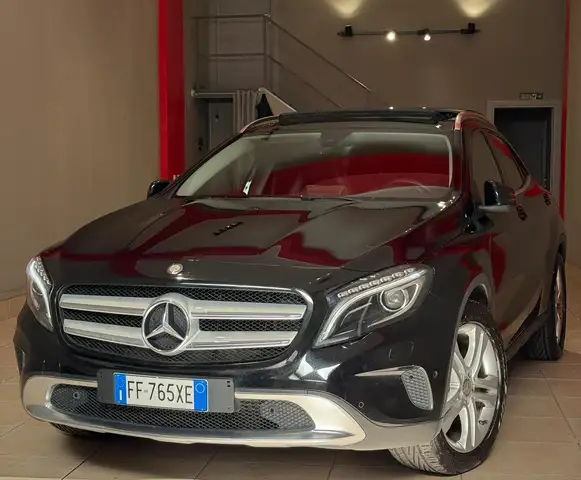 Mercedes-Benz GLA 200 GLA-X156 2014 d (cdi) Premium auto