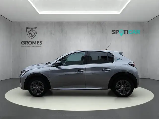 Peugeot 208 view 6