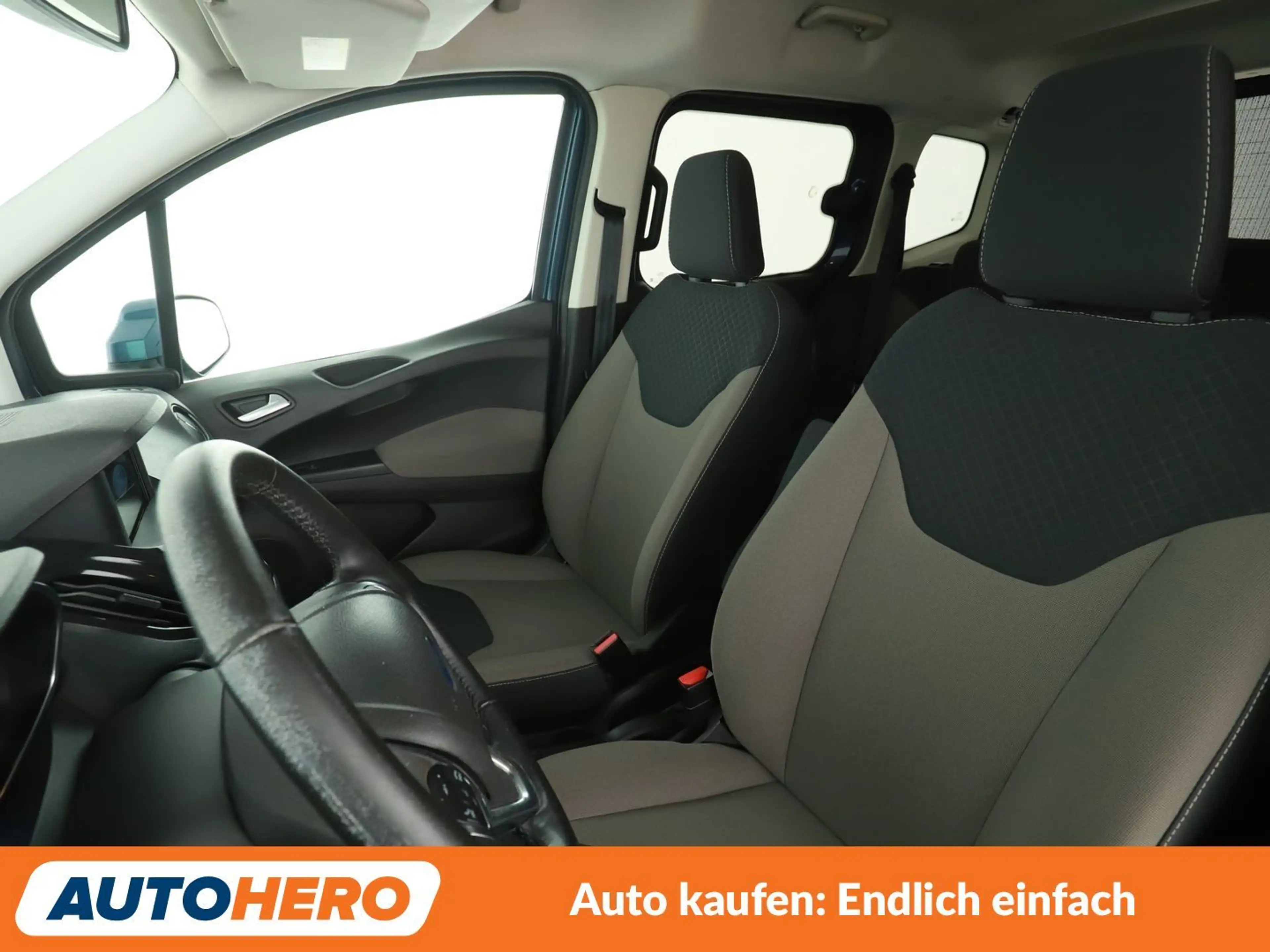 Ford Tourneo 1.0 EcoBoost Titanium*NAVI*CAM*TEMPO* — photo 10