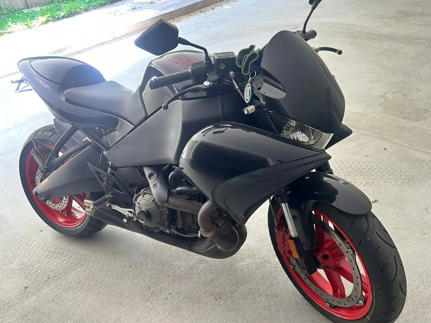Buell 1125 CR Black - 1