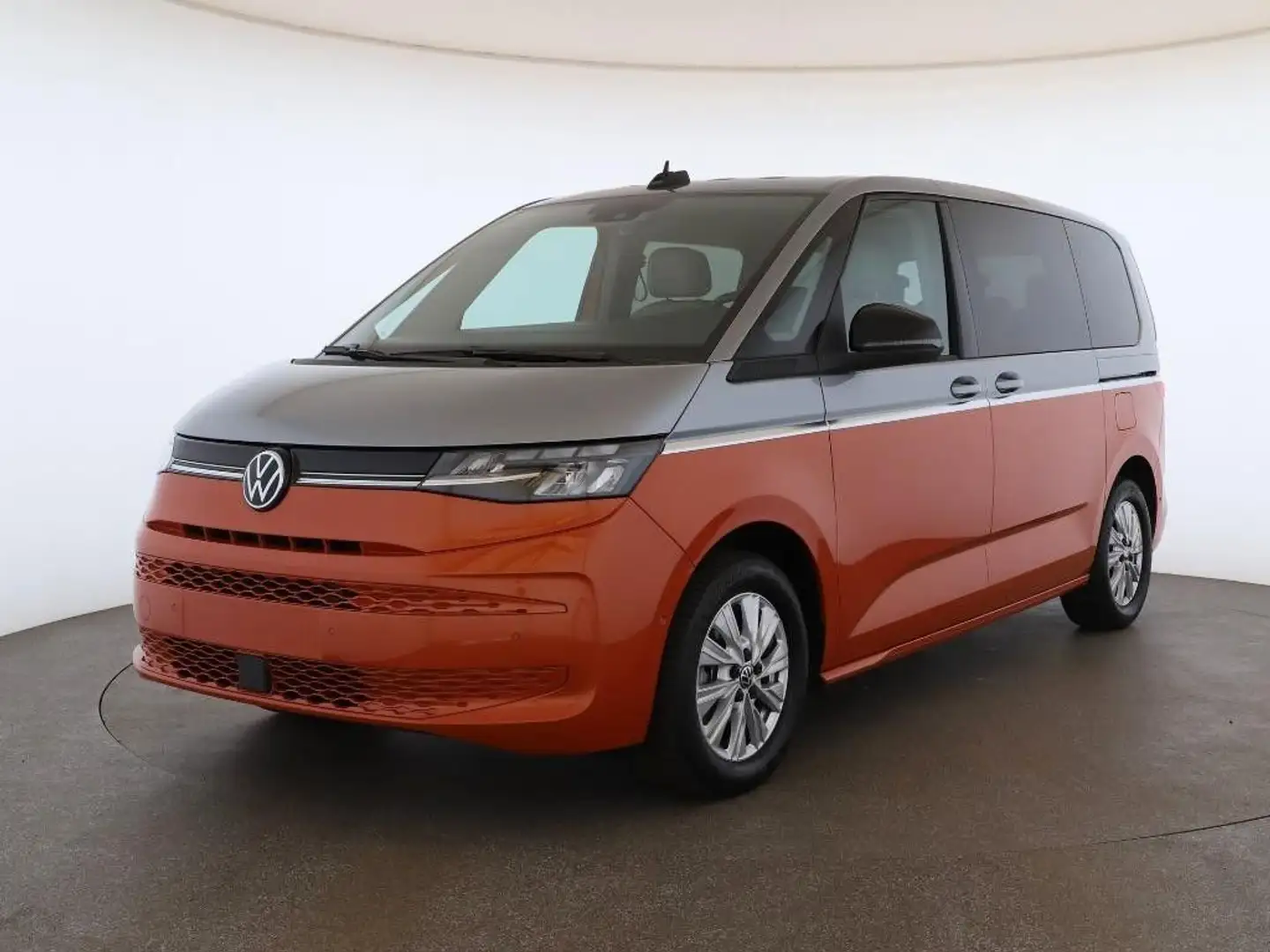 Volkswagen T7 Multivan KÜ Life AHK QI RFK Easy Open Adv. Orange - 2