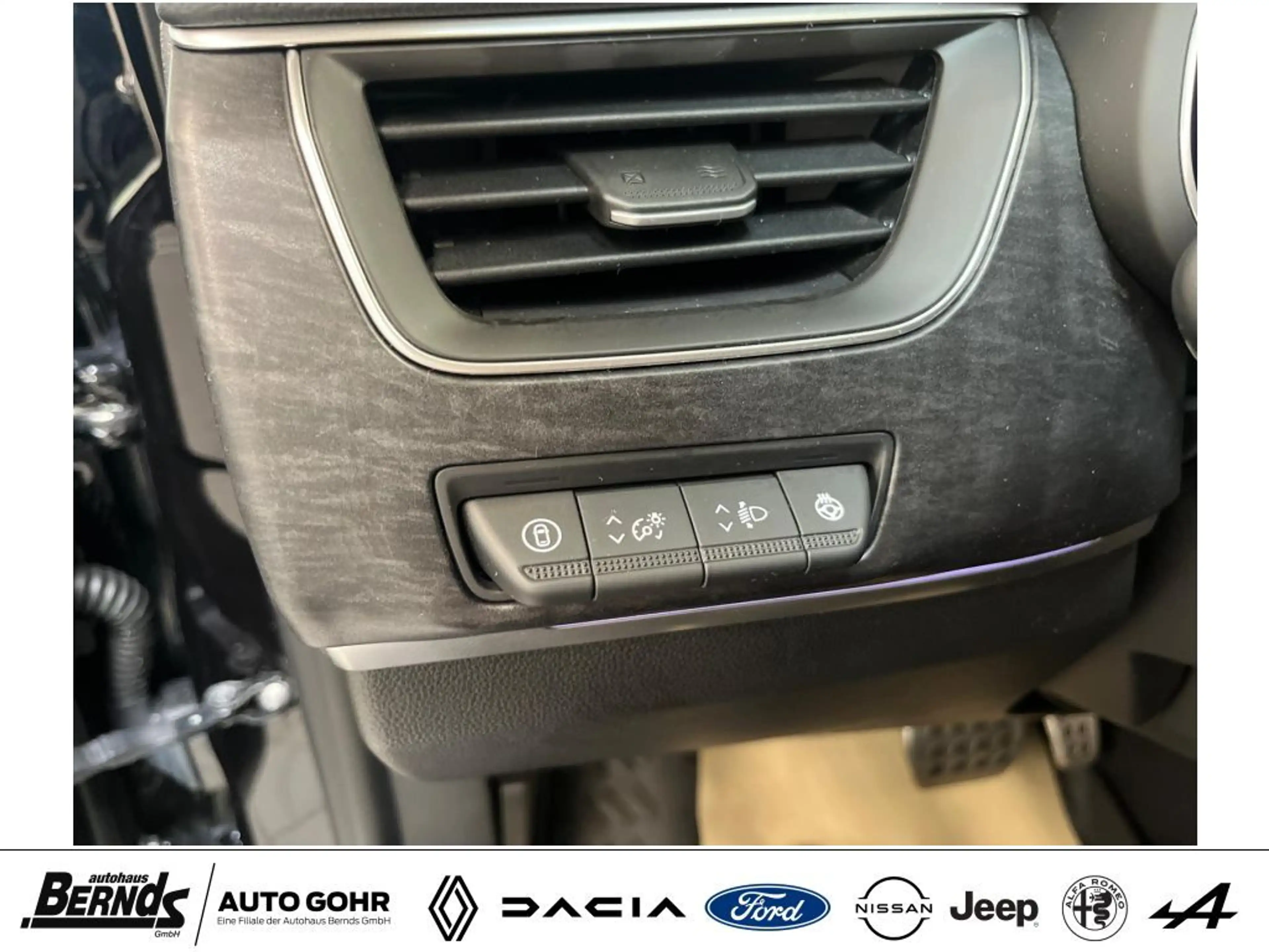 Renault Arkana TCe Mild Hyb. 160 EDC EA Bose 360 Kamera CarPlay — photo 12