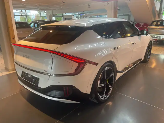 Kia EV6 GT 4WD AHK 585 PS