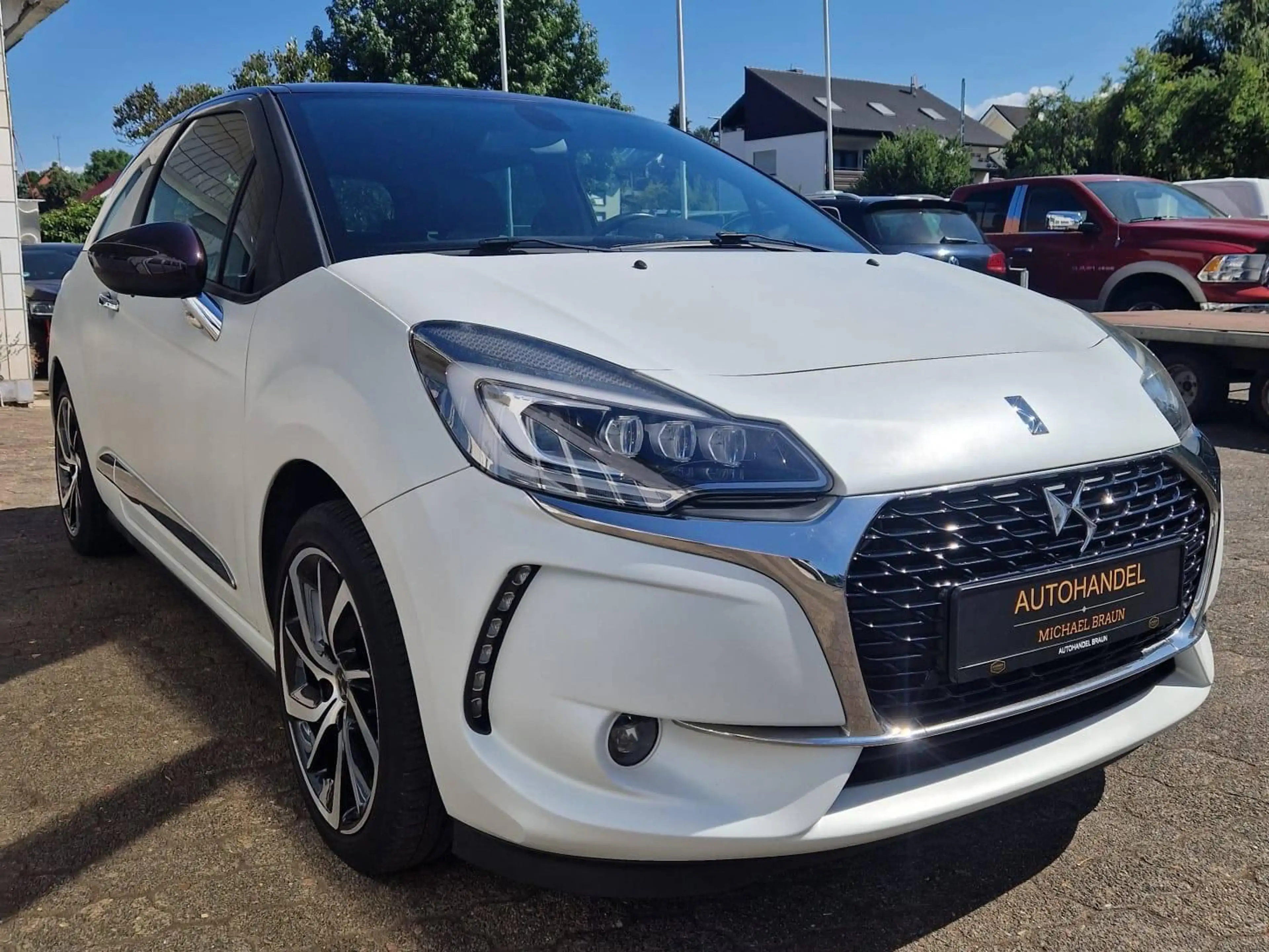DS Automobiles DS 3 Givenchy Le MakeUp — photo 2