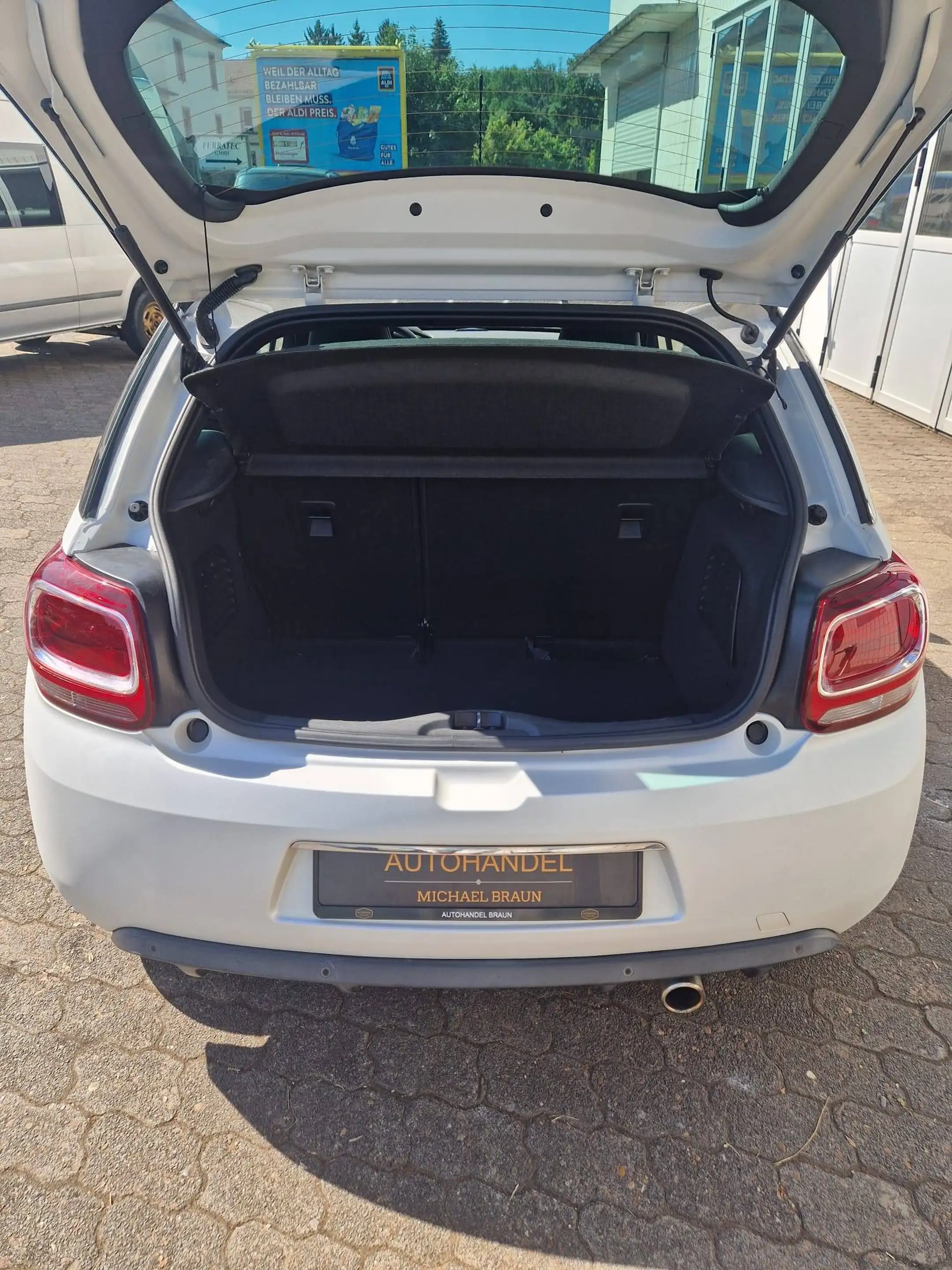 DS Automobiles DS 3 Givenchy Le MakeUp — photo 6