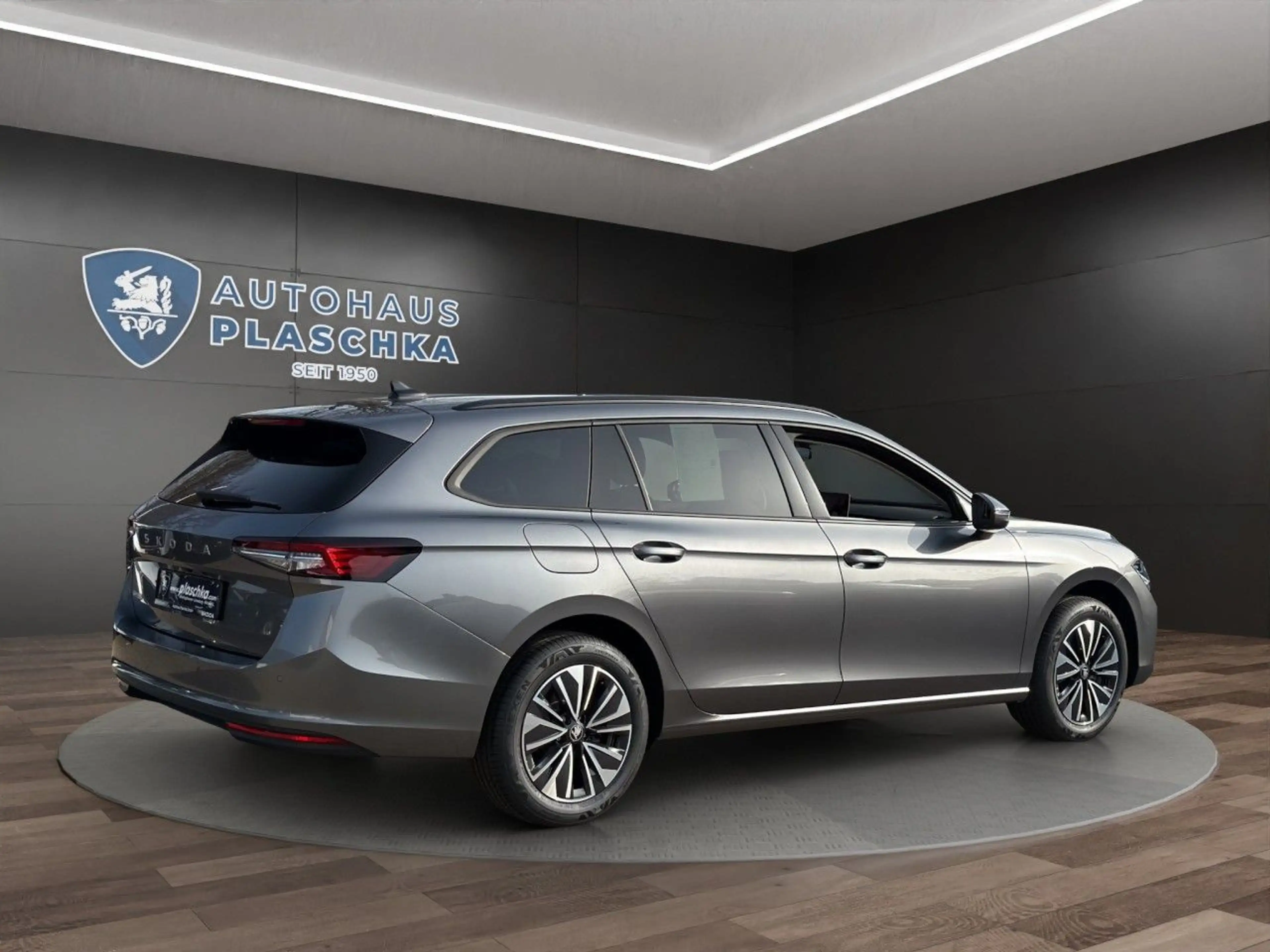 Skoda Superb Combi Selection 2,0 TDI 110 kW 7-Gang-DSG — photo 6