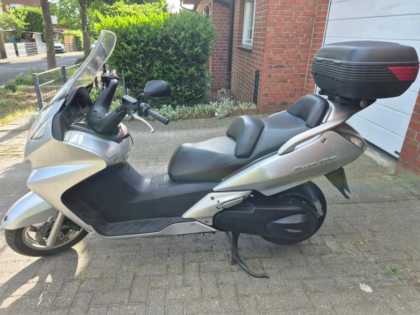 Honda Silver Wing FJS6002 Argent - 2