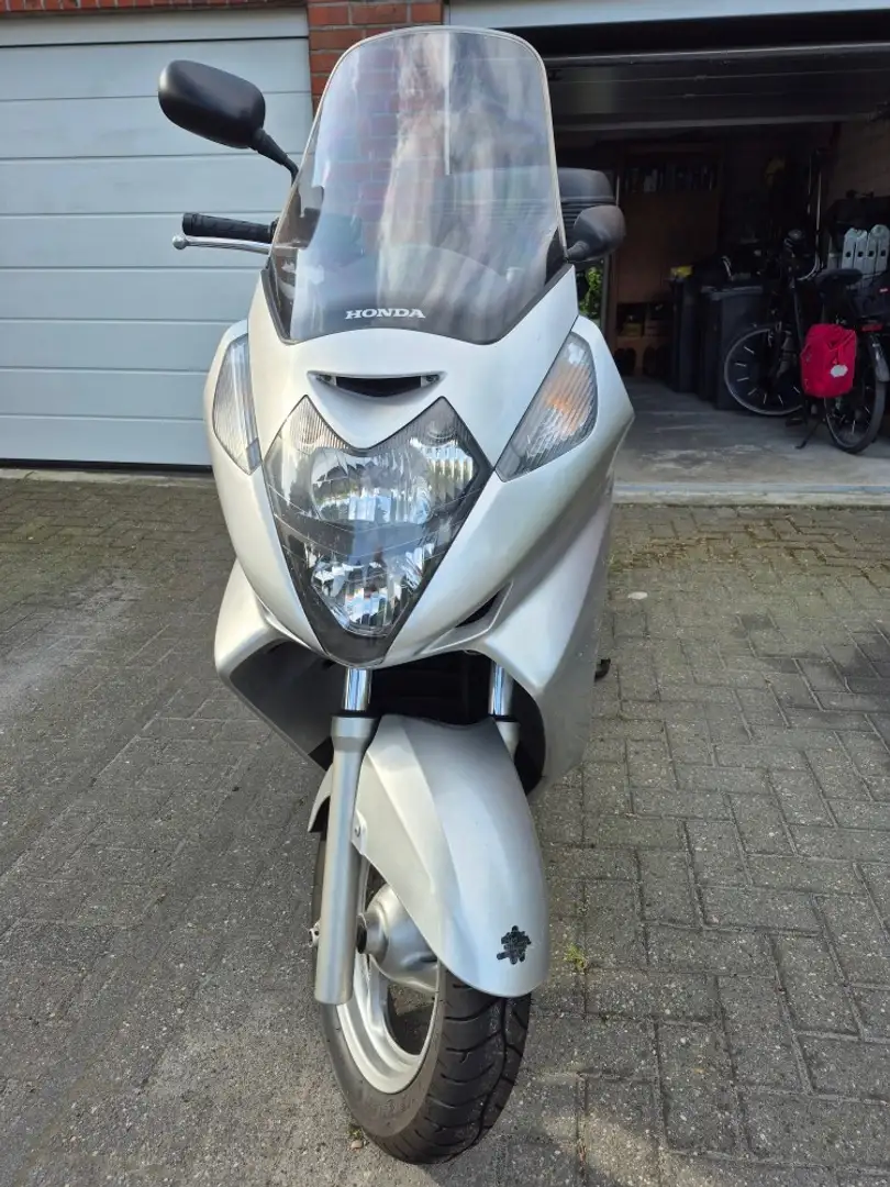 Honda Silver Wing FJS6002 Argent - 1
