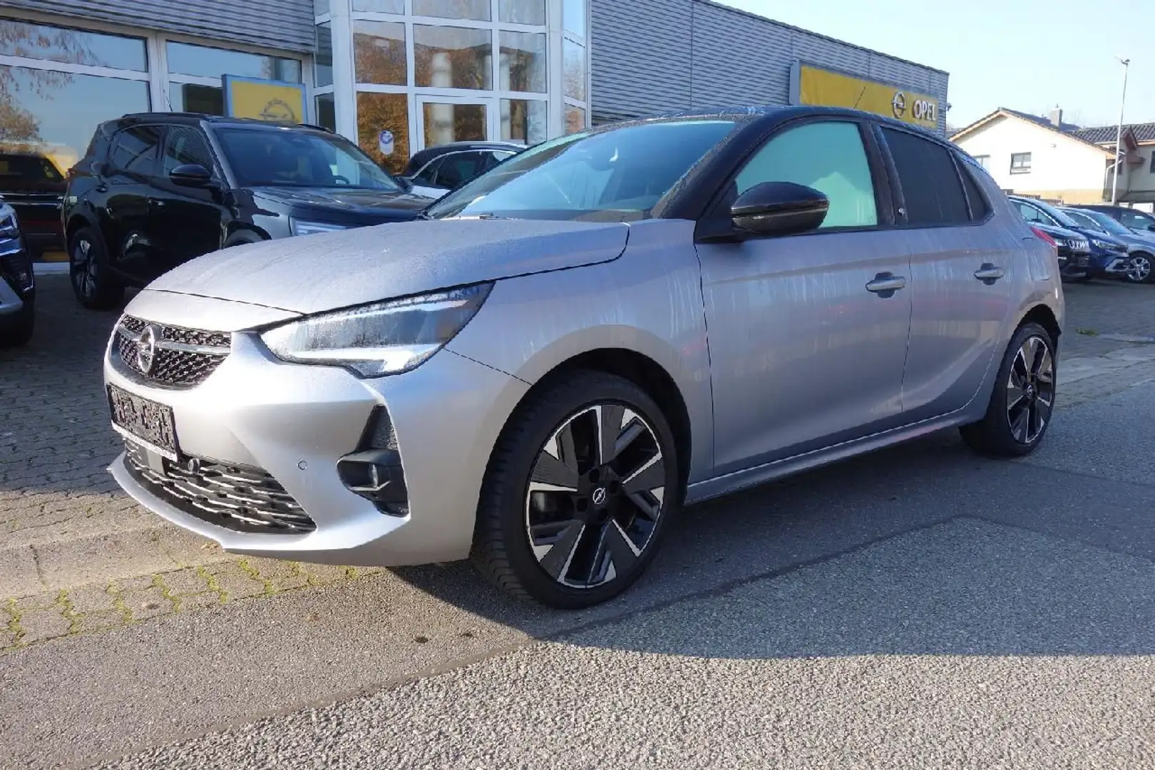 Opel Corsa F e GS Line Gris - 1