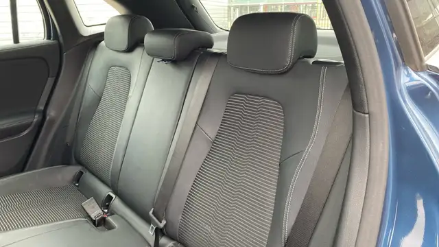Mercedes-Benz Gla view 11