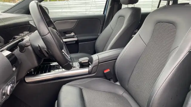 Mercedes-Benz Gla view 7