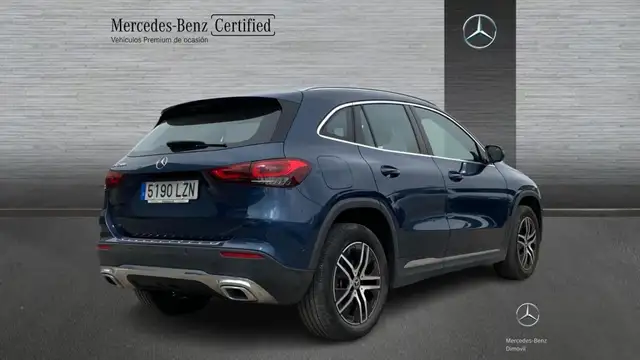 Mercedes-Benz Gla view 2