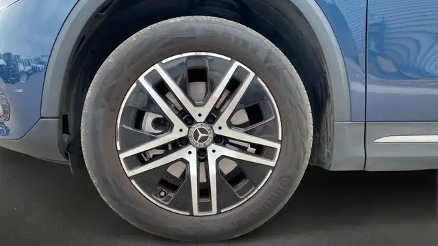 Mercedes-Benz Gla view 5