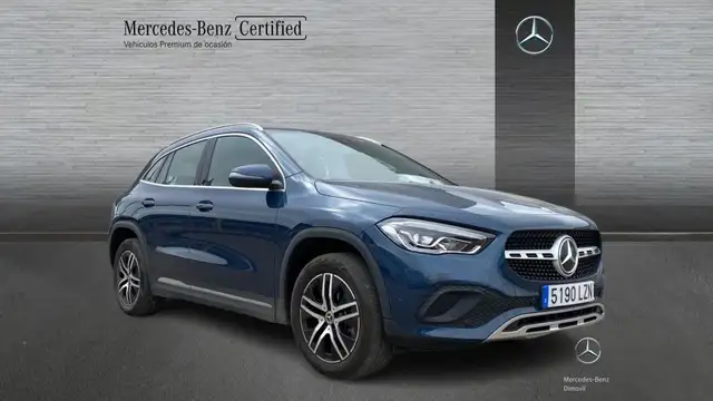 Mercedes-Benz Gla view 3