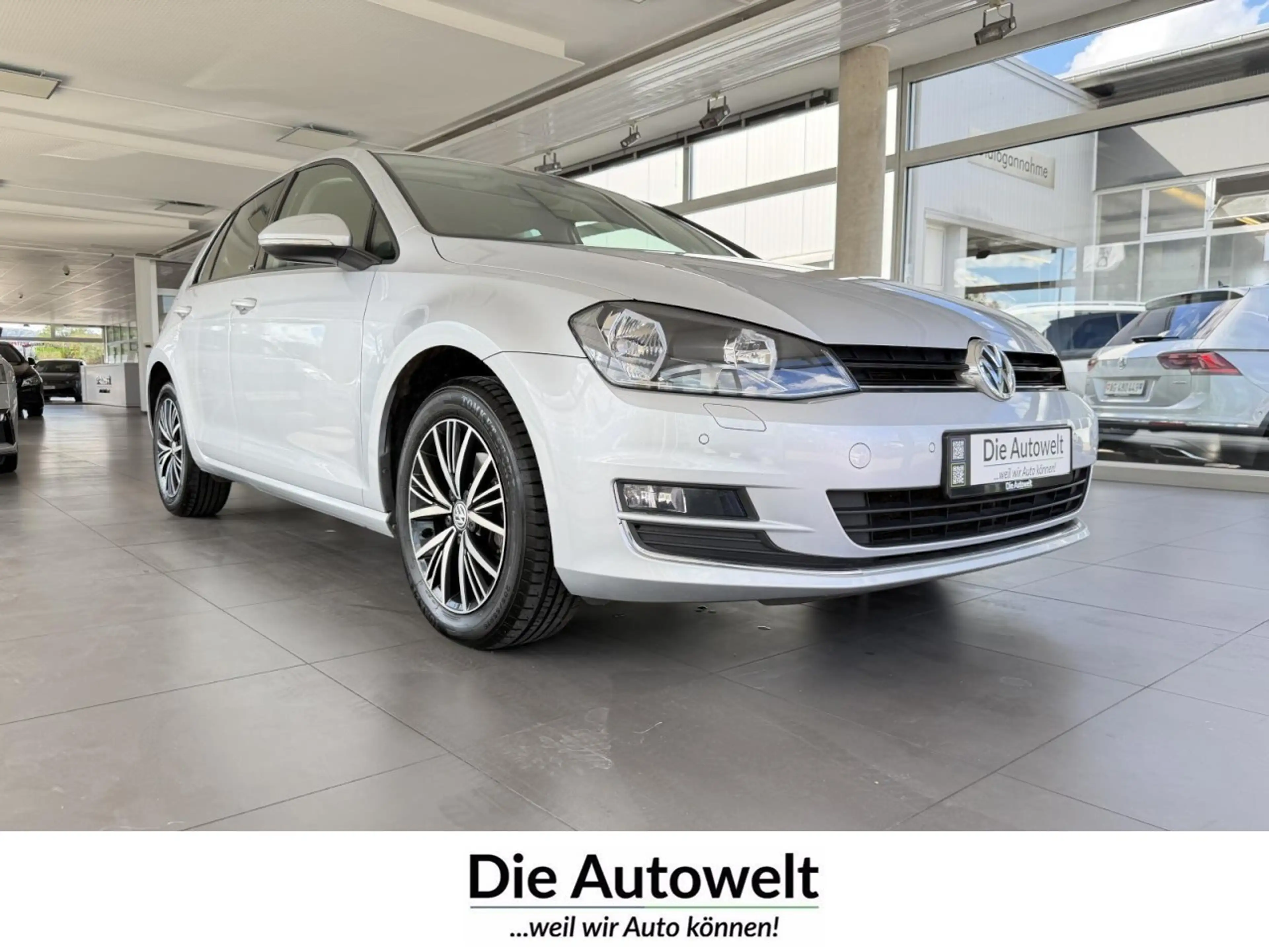 Volkswagen Golf VII Lim. Allstar 2.0 TDI NAVI SHZG PDC KLIMA