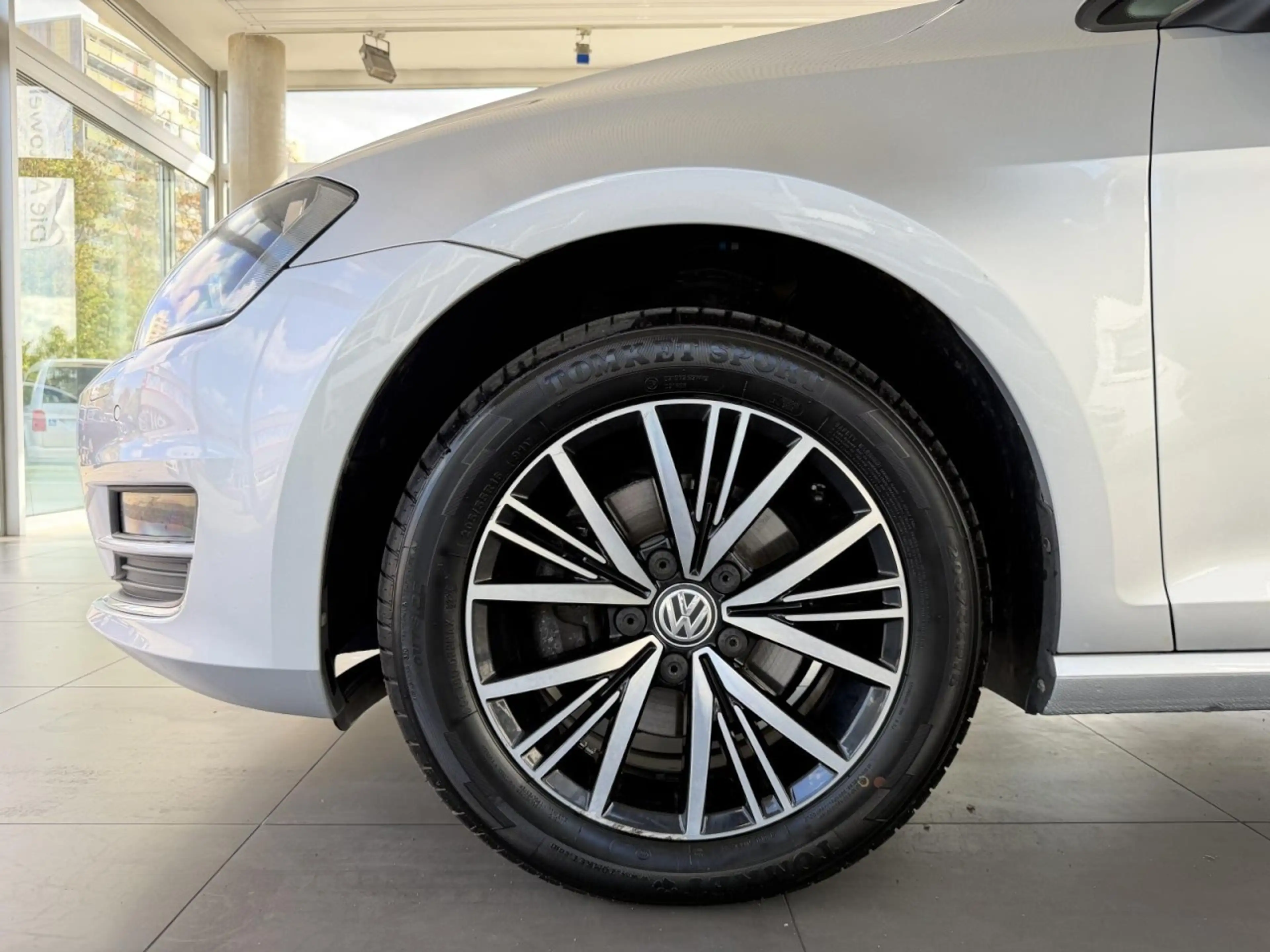 Volkswagen Golf VII Lim. Allstar 2.0 TDI NAVI SHZG PDC KLIMA — photo 7