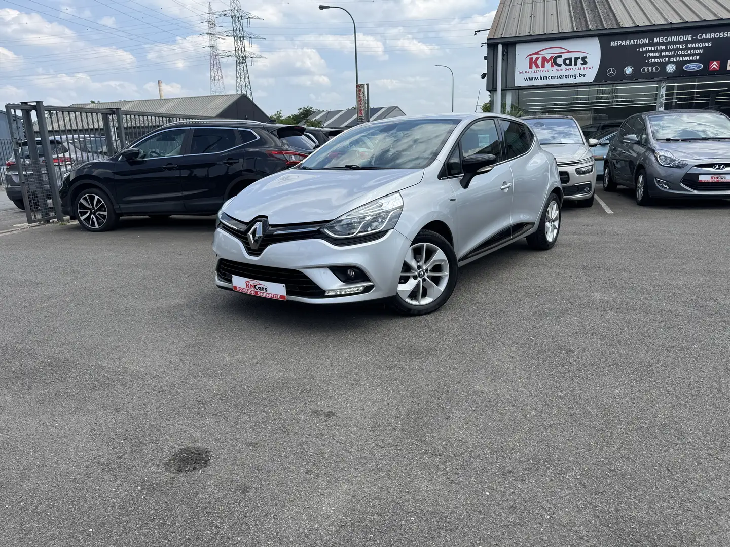 Renault Clio 1.2i ESSENCE // JANTES//NAVIGATION //CLIMATISATION Gris - 2
