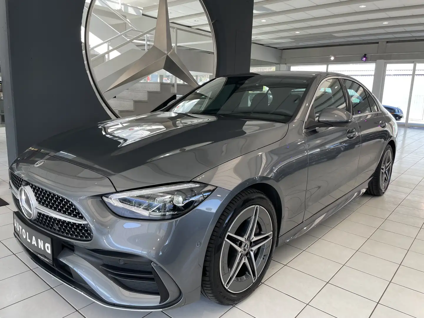 Mercedes-Benz C 220 d AMG LINE Grijs - 2