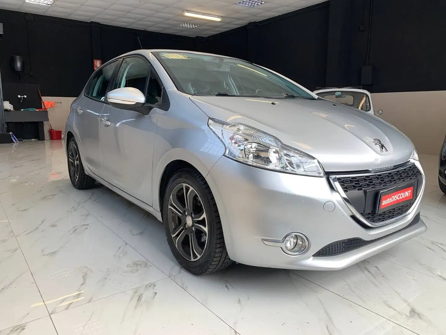 Peugeot 208 208 5p 1.4 hdi 8v Allure *PREZZO PROMO* Argento - 1