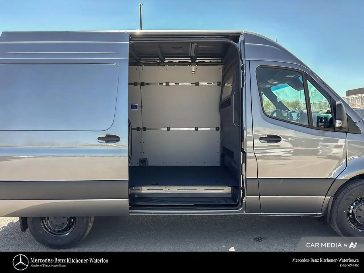 Mercedes-Benz Sprinter снимка Mercedes-Benz Sprinter