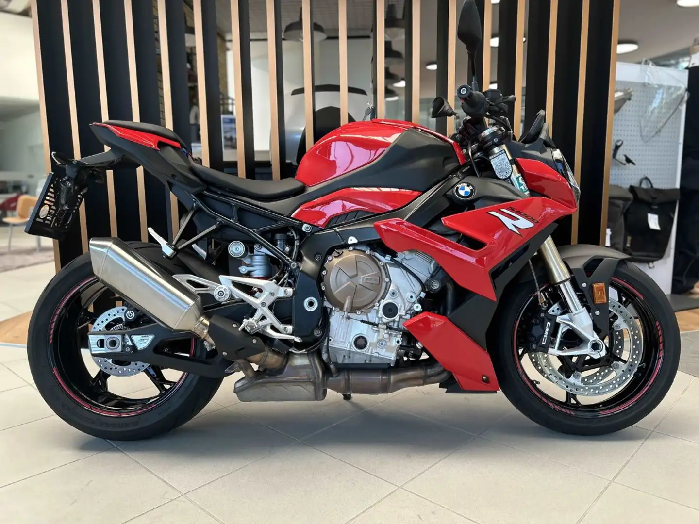 BMW S 1000 R S 1000 Rot - 1