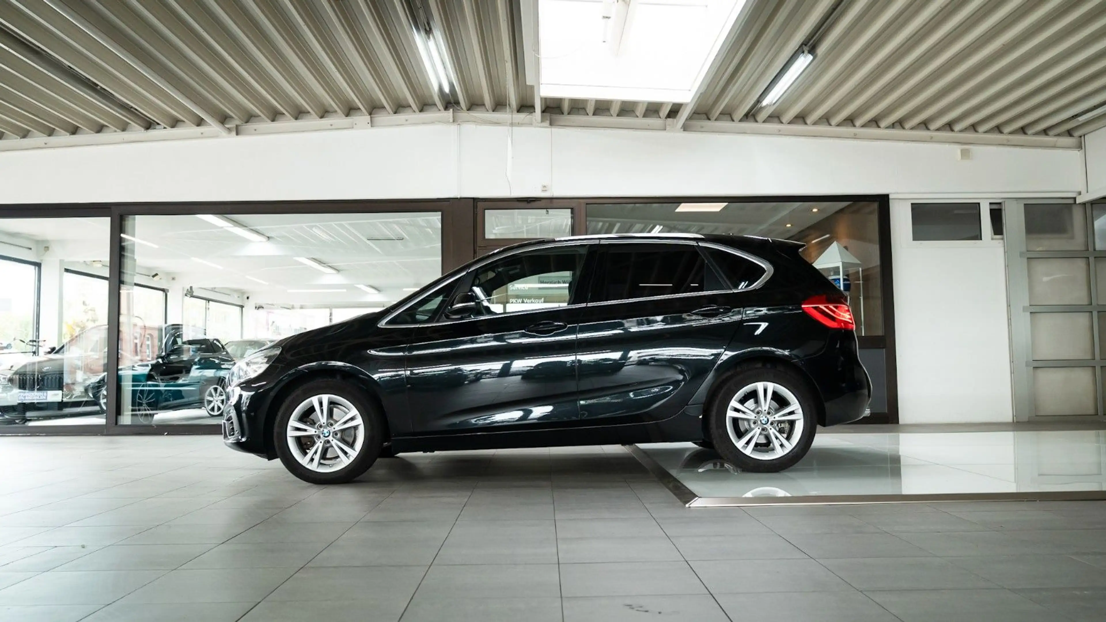 BMW 220 Harman&Kardo SitzHeiz LED uvm. — photo 4
