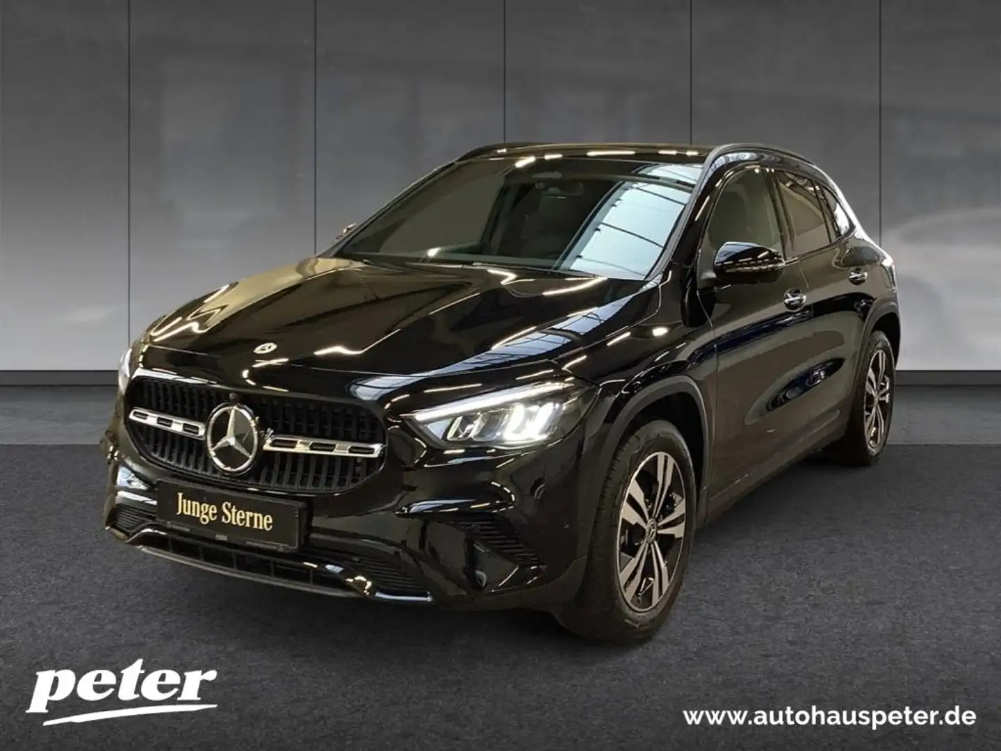 Mercedes-Benz GLA 220 d 4MATIC NIGHT+AHK+PANO+MBUX+18"+8G-DCT Noir - 1