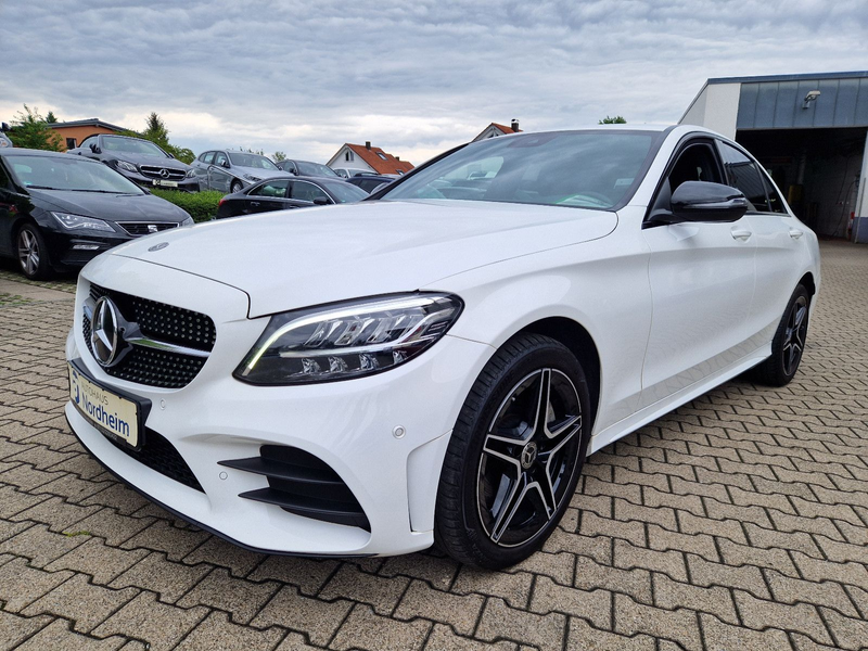 Mercedes-Benz C 300 d 4Matic LIm. Burmester / LED / AMG Line