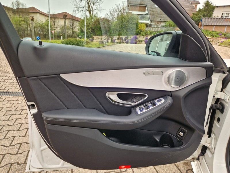 Mercedes-Benz C 300 d 4Matic LIm. Burmester / LED / AMG Line — photo 14