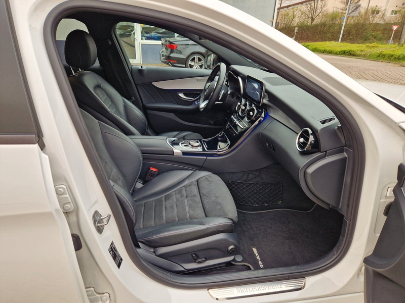 Mercedes-Benz C 300 d 4Matic LIm. Burmester / LED / AMG Line — photo 11