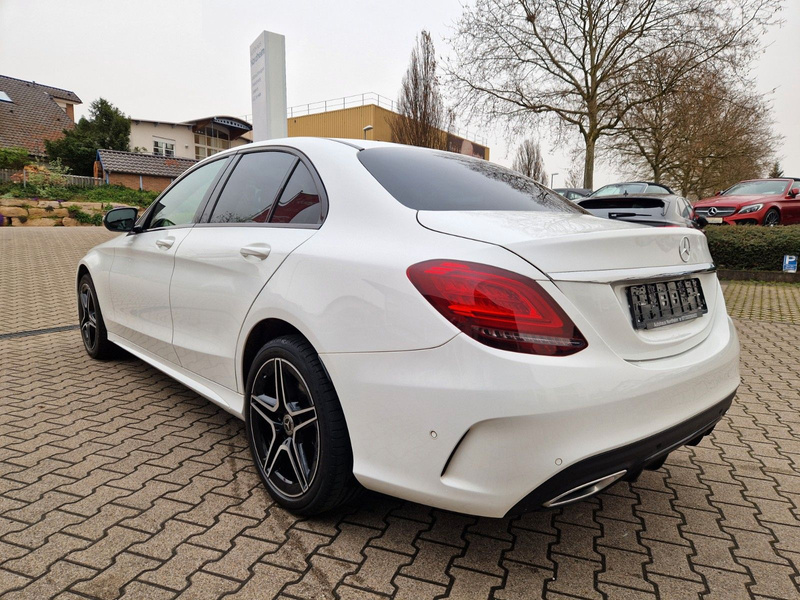 Mercedes-Benz C 300 d 4Matic LIm. Burmester / LED / AMG Line — photo 5