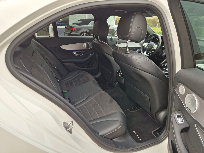Mercedes-Benz C 300 d 4Matic LIm. Burmester / LED / AMG Line — photo 12