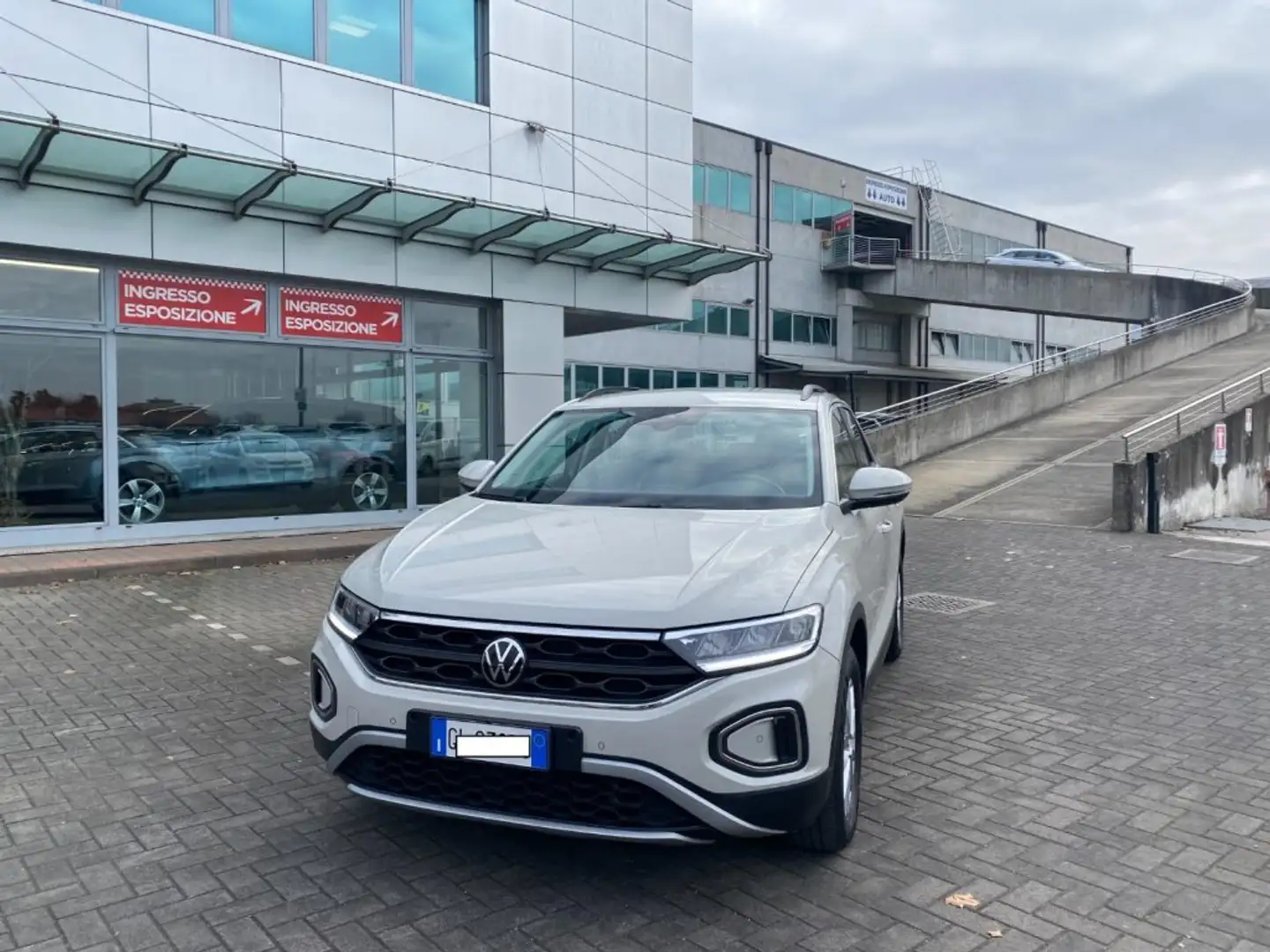 Volkswagen T-Roc 1.0 TSI Life Gris - 2
