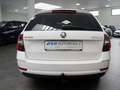 Skoda Octavia 2.0 TDI Style Combi Sport Navi Alu PDC Weiß - thumbnail 6